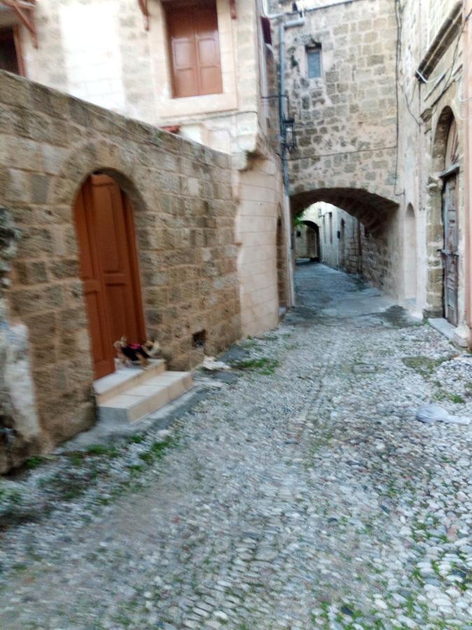 In The Center Of The Medieval Town,very Economical Apartmán *