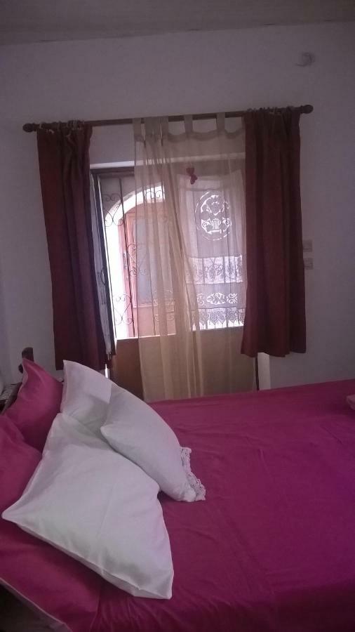 In The Center Of The Medieval Town,very Economical Apartmán Rhodes City